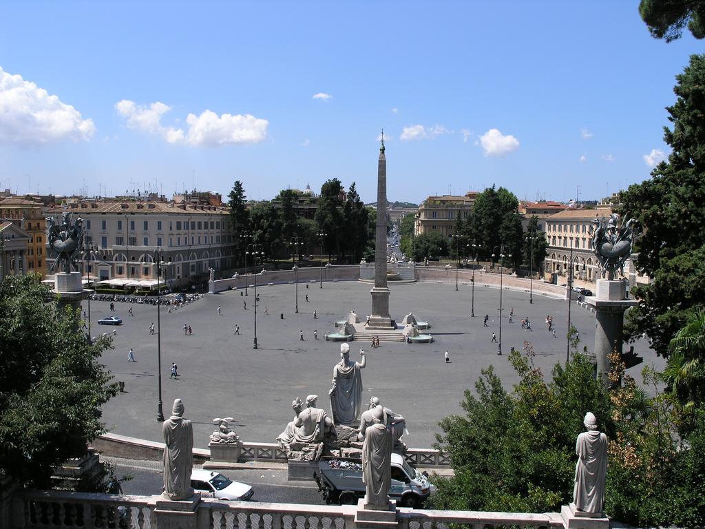 ローマ Viale Del Colosseo Bed & Breakfast エクステリア 写真